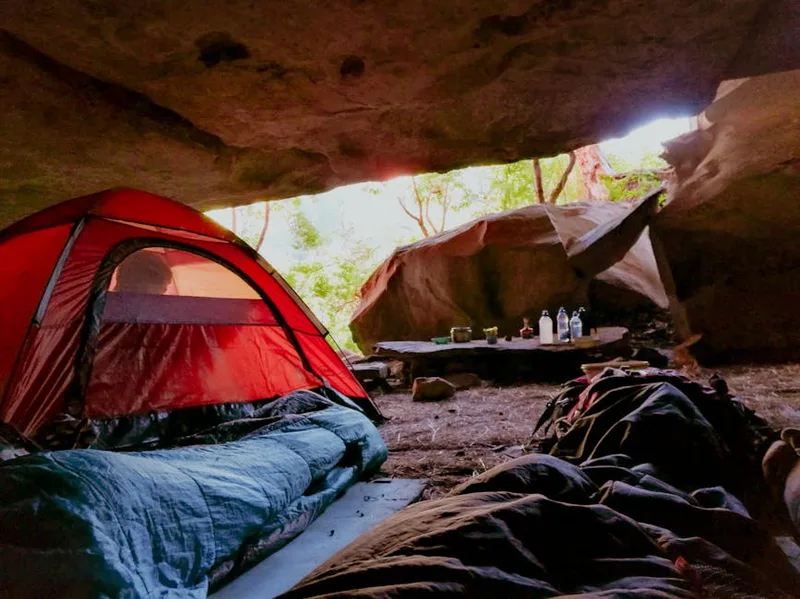 camping sleeping bag outdoor , photo from Pexels